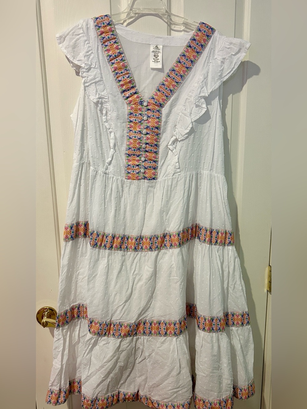 Disney Parks Encanto themed
Breezy Cotton Swiss Dots Adult
Drees